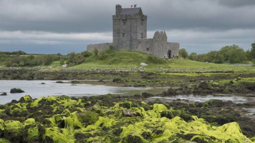 County Council locked in talks to take ownership of Dunguaire Castle