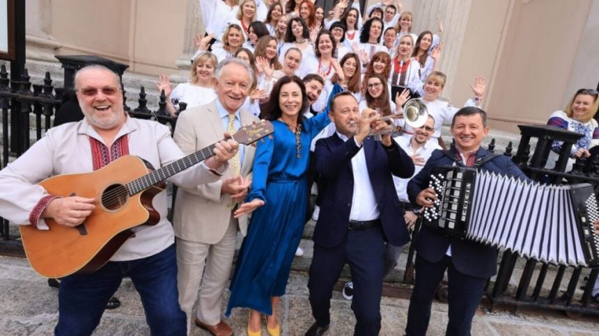 4 Ukrainians living in Galway part of National Choir collaboration with Phil Coulter