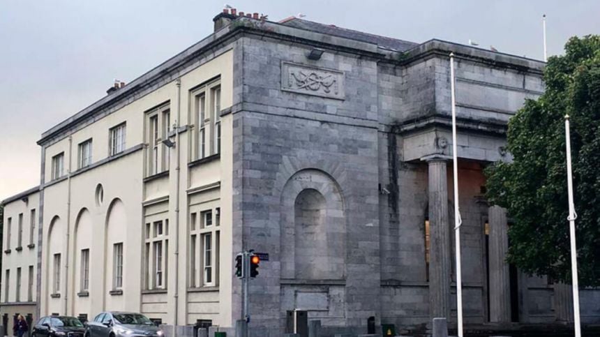 Two appear again before courts via videolink from Castlerea over incident at Galway Shopping Centre