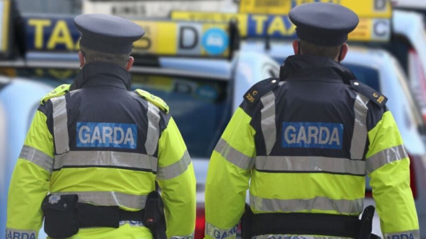 Gardaí seek witnesses or camera footage as money stolen from taxi driver in Ballybane