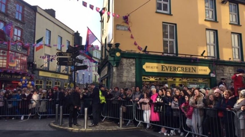 Royal couple's visit delayed as fog holds up flight to Galway