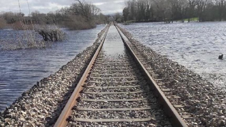 Galway to Limerick rail services operating as bus transfers due to flooding