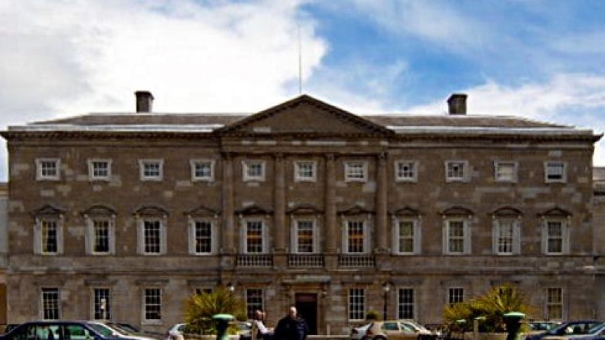 Galway Local Employment Services Staff Take Part In Protest At Leinster House