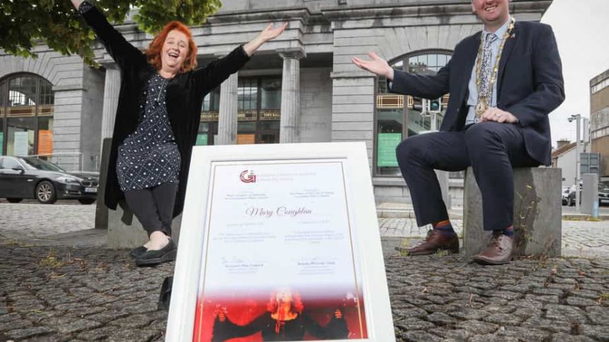 Mayor honours city native singer Mary Coughlan with Lifetime Achievement Award