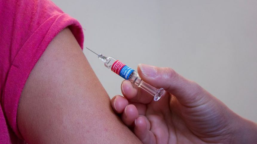 Roscommon Galway TD claims HSE ordering insufficient quantity of flu vaccine