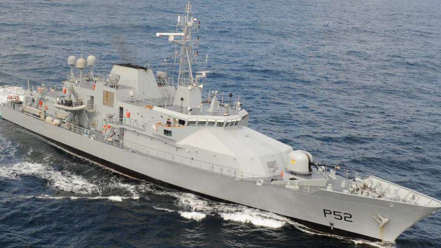 Navy vessel LÉ Niamh praised for efforts in assisting fuel vessel off Galway Bay