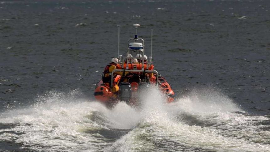 Galway Lifeboat rescues man after yacht got into difficulty on Galway Bay