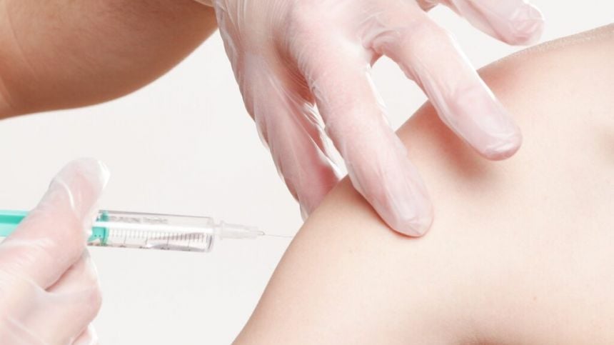 Government facing 'uphill battle' to secure high uptake of Covid-19 vaccine