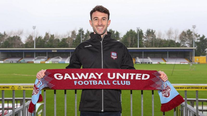 SOCCER: Conor O'Keeffe Signs For Galway United