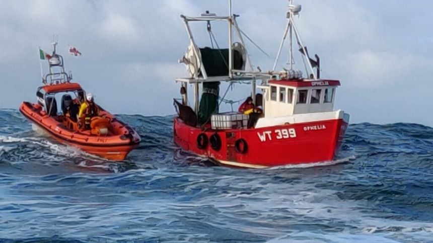 Clifden RNLI recovers Sinking Trawler with Two Onboard