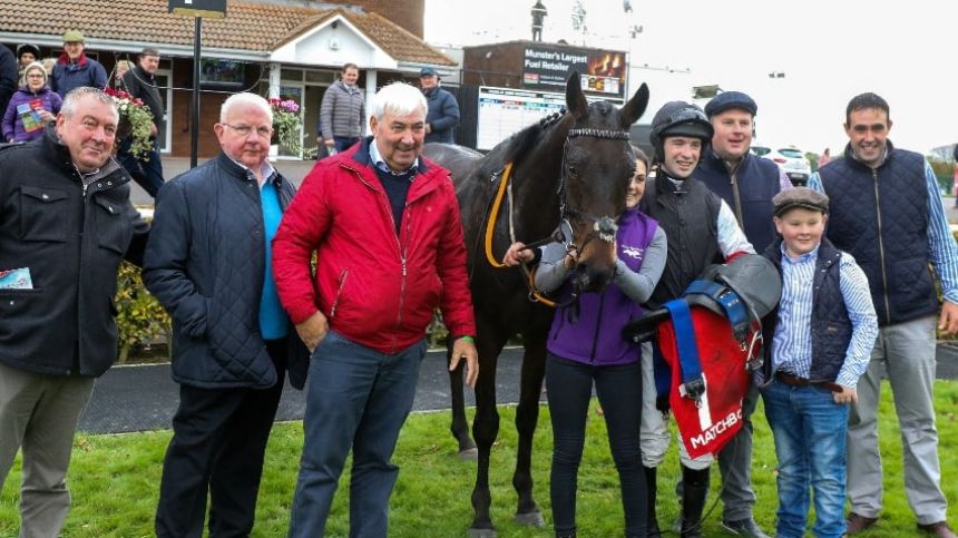 Galway Owned Flooring Porter Wins The Stayers Hurdle At Cheltenham