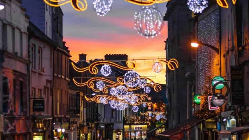 Christmas lights to remain in place in Galway City for the month of January