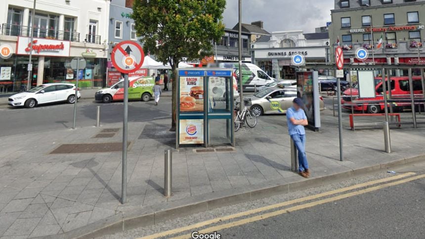 Pay phones across city to be transformed into digital information displays