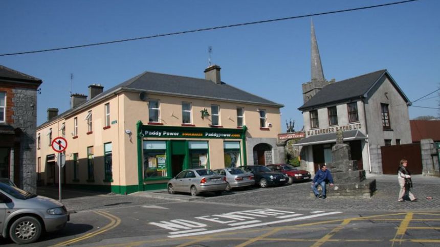 Consultants submit draft report on recommendations for redevelopment of Market Square in Athenry