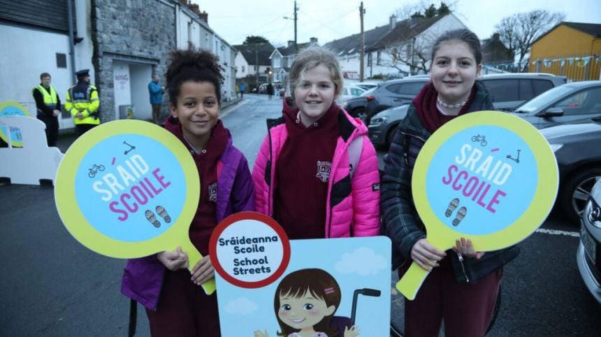 Pilot project at Scoil Iognáid sees peak traffic reduced by almost 15 percent over past year