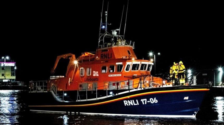 Aran Islands RNLI rescue fishing vessel in difficulty during aftermath of Storm Barra