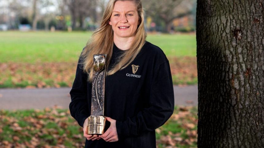 Former Connacht players Claire Molloy and Simon Geoghegan announced as this year’s inductee to the Guinness Rugby Writers of Ireland Hall of Fame.