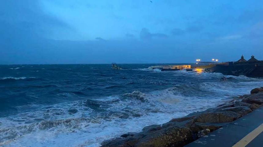 Flood threat recedes in Galway City as weather conditions to worsen this evening