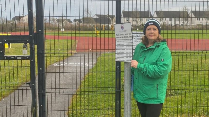 Call for hours to be extended at Ballinasloe running track in wake of murder of Ashling Murphy