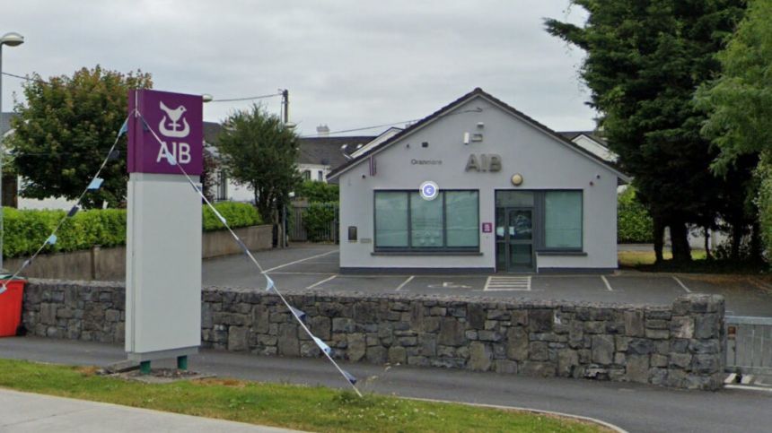 Councillors label AIB's decision on cashless branches as "total disregard to rural Ireland"