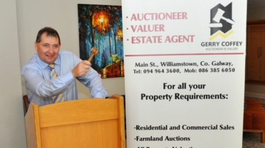 LISTEN: Williamstown Auctioneer to be elected President of the Institute of Professional Auctioneers and Valuers this evening