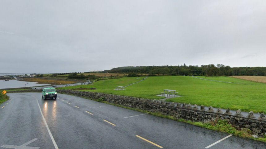 Call for waste compactor bins at Renville Park near Oranmore