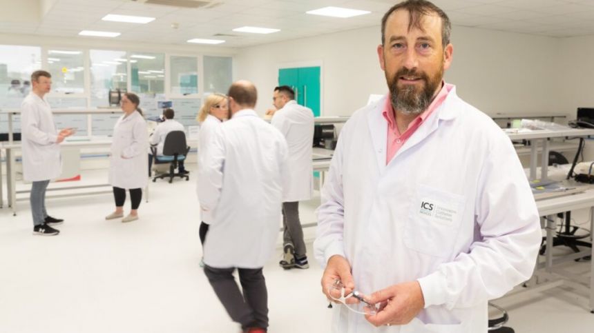 100 new jobs in Ballybrit with opening of medical devices facility today