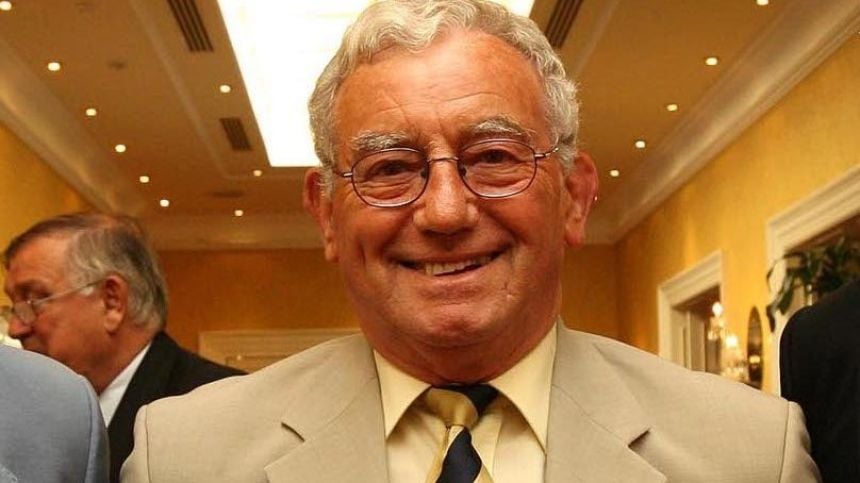 Tributes paid following the passing of former President of the IRFU Don Crowley