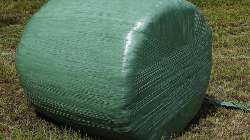 Garda appeal after significant quantity of silage bales stolen in Oranmore