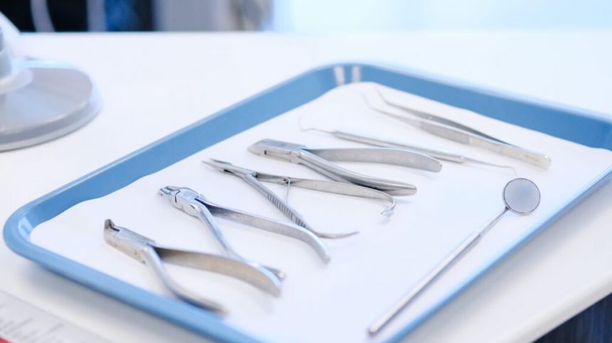 Dental Council issues statement on Oranmore orthodontist after treatment suspended