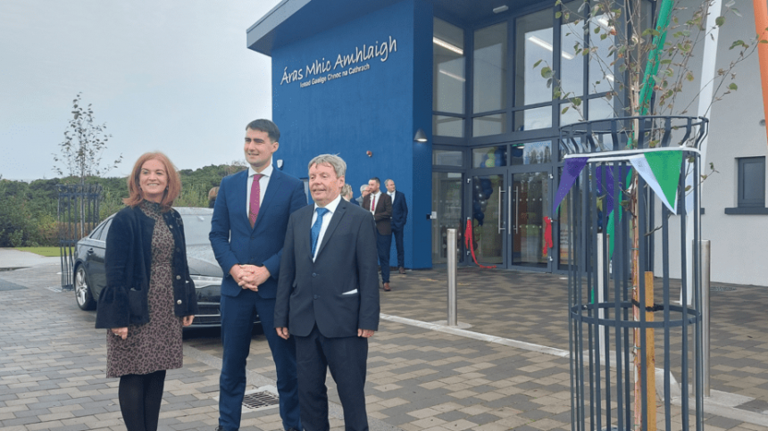 Minister praises young Gaelgeoirs as he opens Irish Language Centre in Knocknacarra