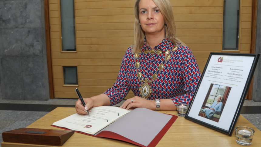 Book of Condolences opened for Queen Elizabeth at City Hall