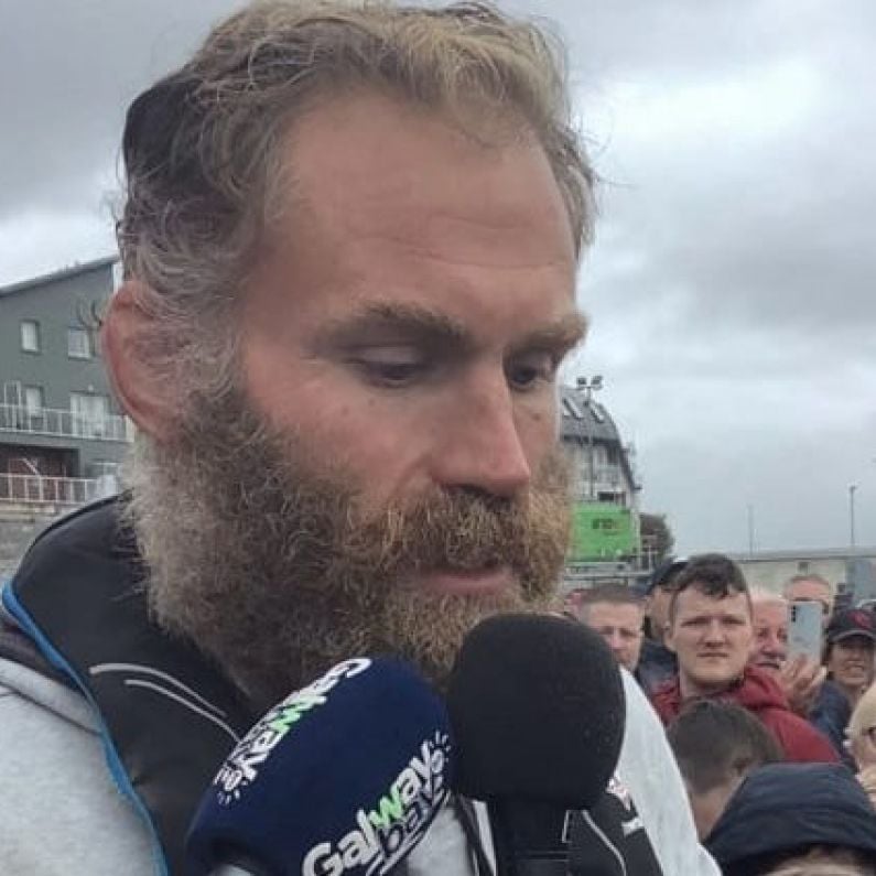 Thousands welcome Damien Browne back to Galway port