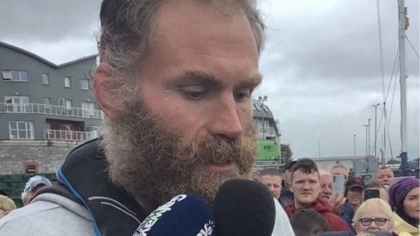 Thousands welcome Damien Browne back to Galway port