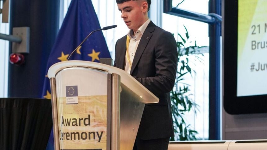 Spiddal student delivers speech at EU contest as Ireland's best young translator