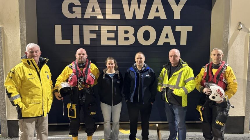 Atlantic Masters donate equipment to the value of €5,000 to the Galway RNLI Lifeboat Station in the New Docks.