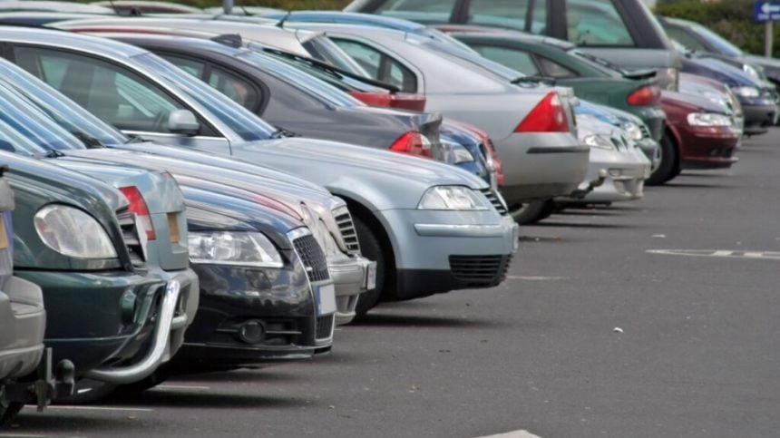 Calls on County Council to make land available for car parking at Oranmore Station