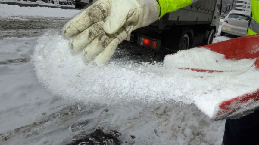 Calls for emergency funding for gritting in Galway City council estates