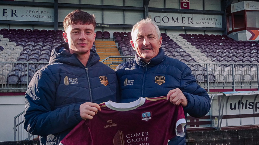 Steven Healy signs first professional contract with Galway United