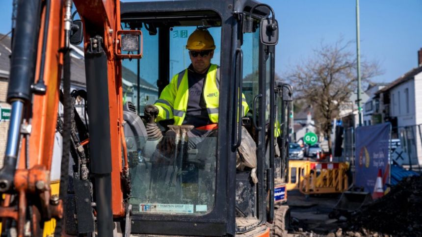 Uisce Eireann going ahead with "Plan B" this evening to solve water outages in Clifden