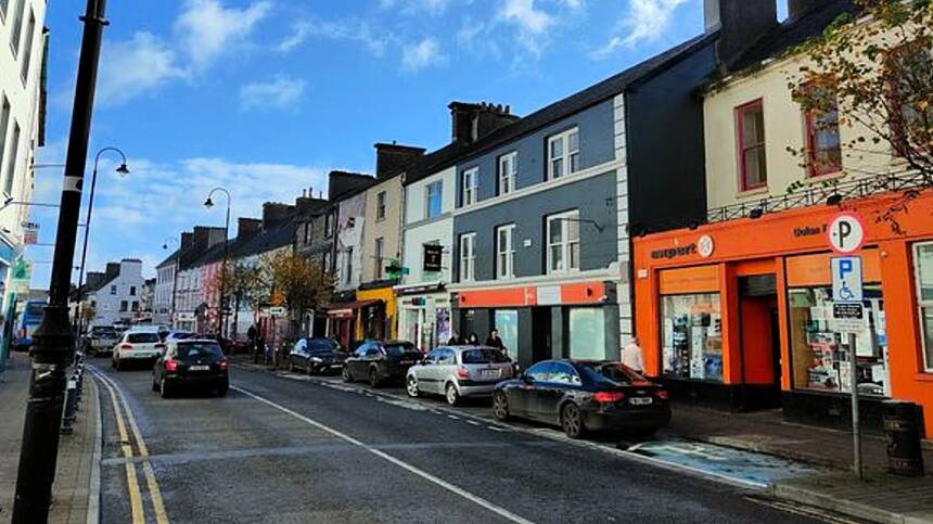 Councillors move to support €25K feasibility study for public swimming pool in Loughrea
