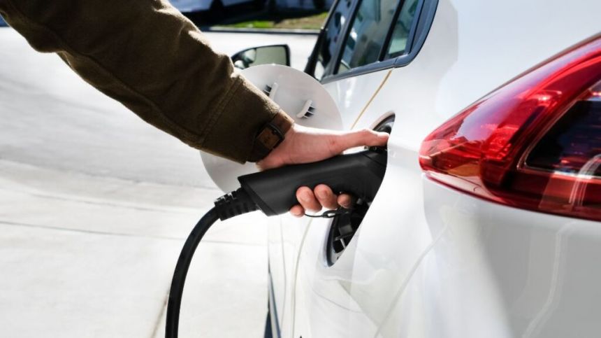 Sale of new EVs down 40% in Galway