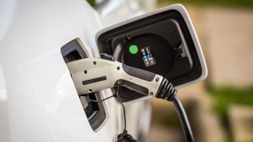 30 percent decrease in new EV registrations in Galway this year