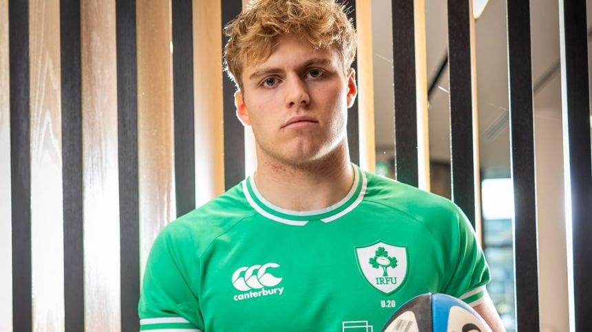 Hugh Gavin signs professional contract with Connacht