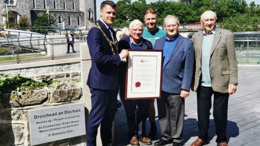 Ceremony officially christens new bridge across Salmon Weir 'Droichead an Dochas'