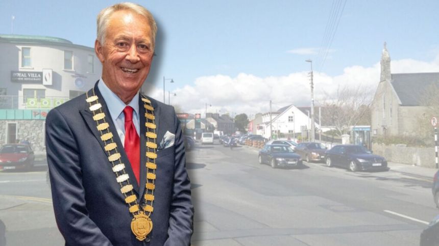 County Cathaoirleach and Oranmore councillor Liam Carroll announces retirement from local politics