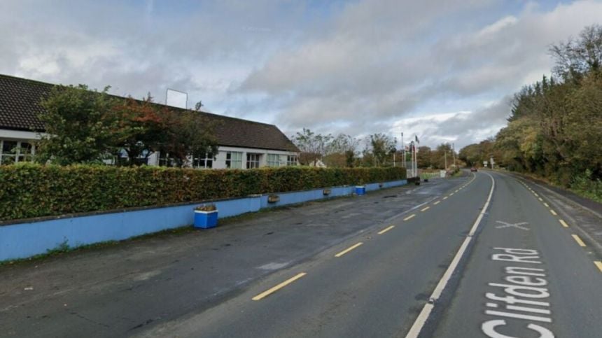 Call for permanent traffic control to be installed in Rosscahill