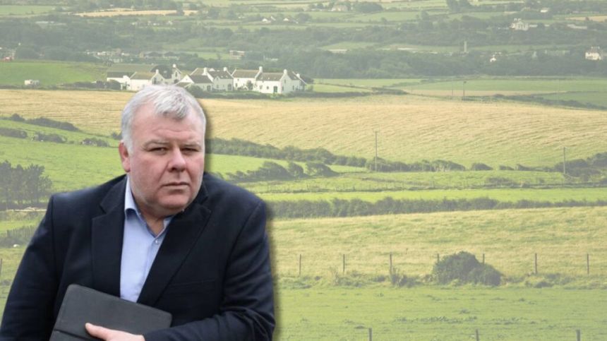 Deputy Fitzmaurice calls for more protection for farmers incomes