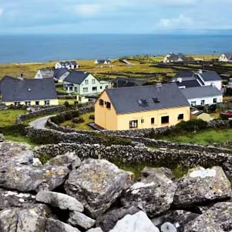 Major improvement works for Inis Oírr pier to be completed in 2027