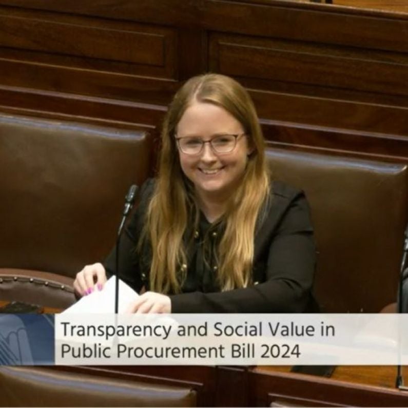 Mairead Farrell introduces legislation for greater transparency and accountability on public contracts